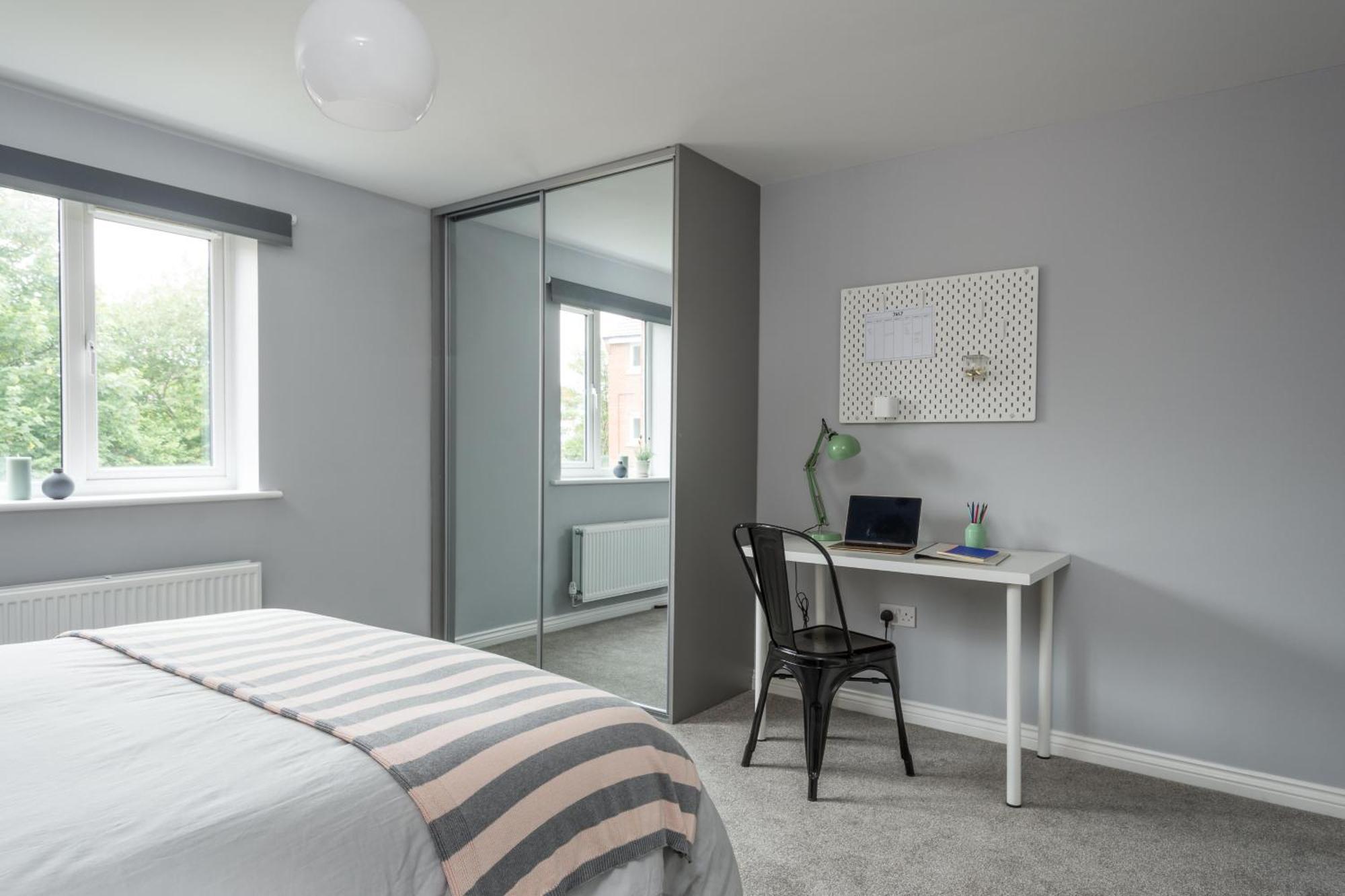 Coventry Jlr Guest House Екстериор снимка
