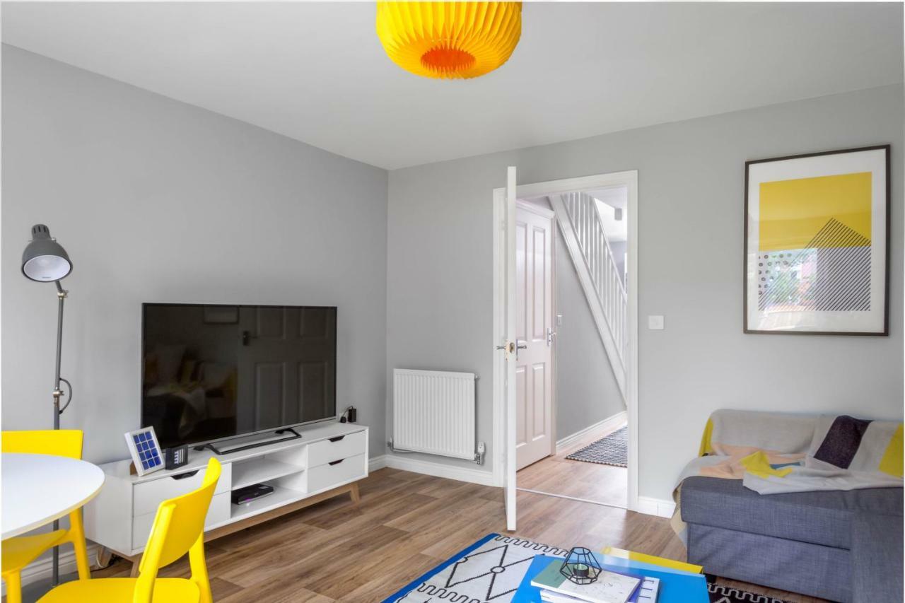 Coventry Jlr Guest House Екстериор снимка